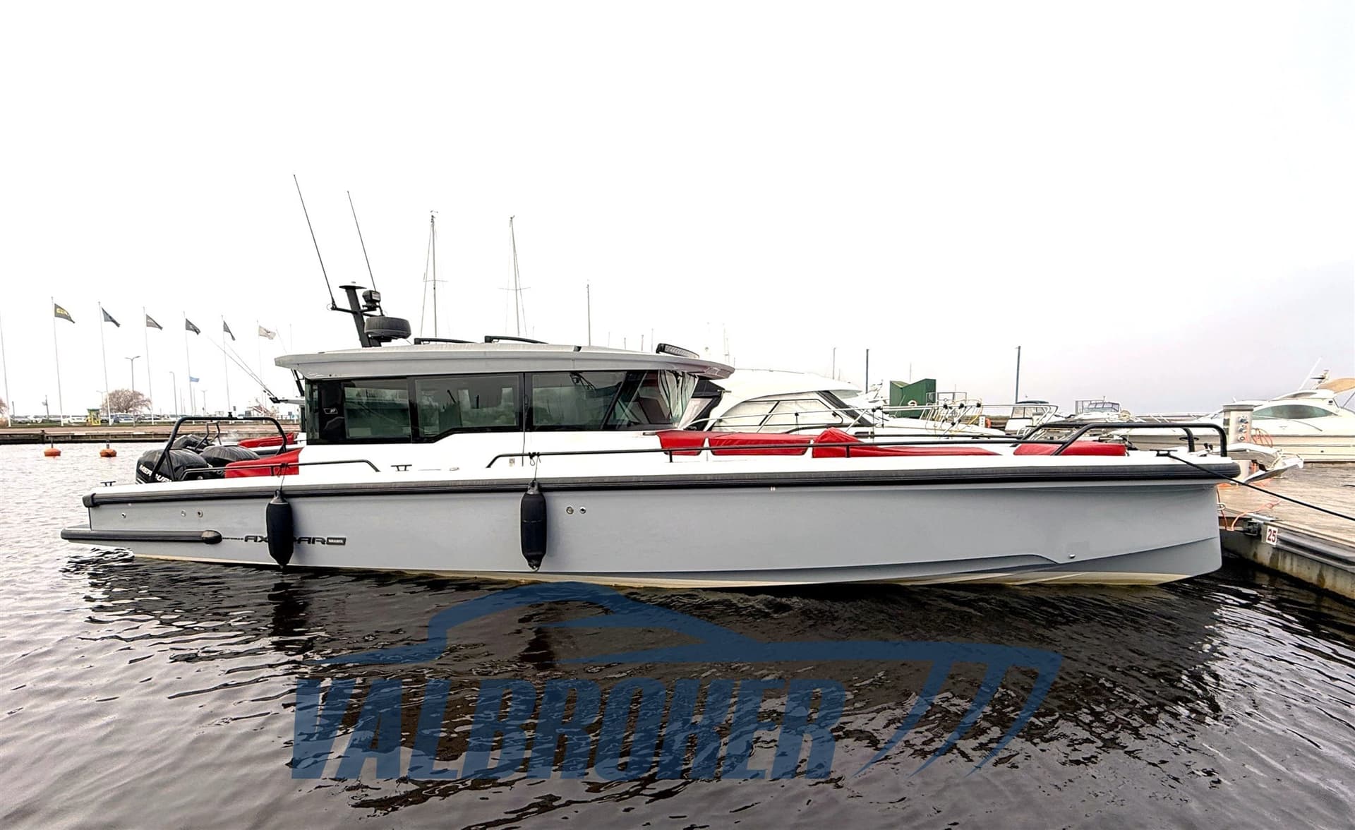 Axopar 37 Xc Cross Cabin usato - dettaglio 2