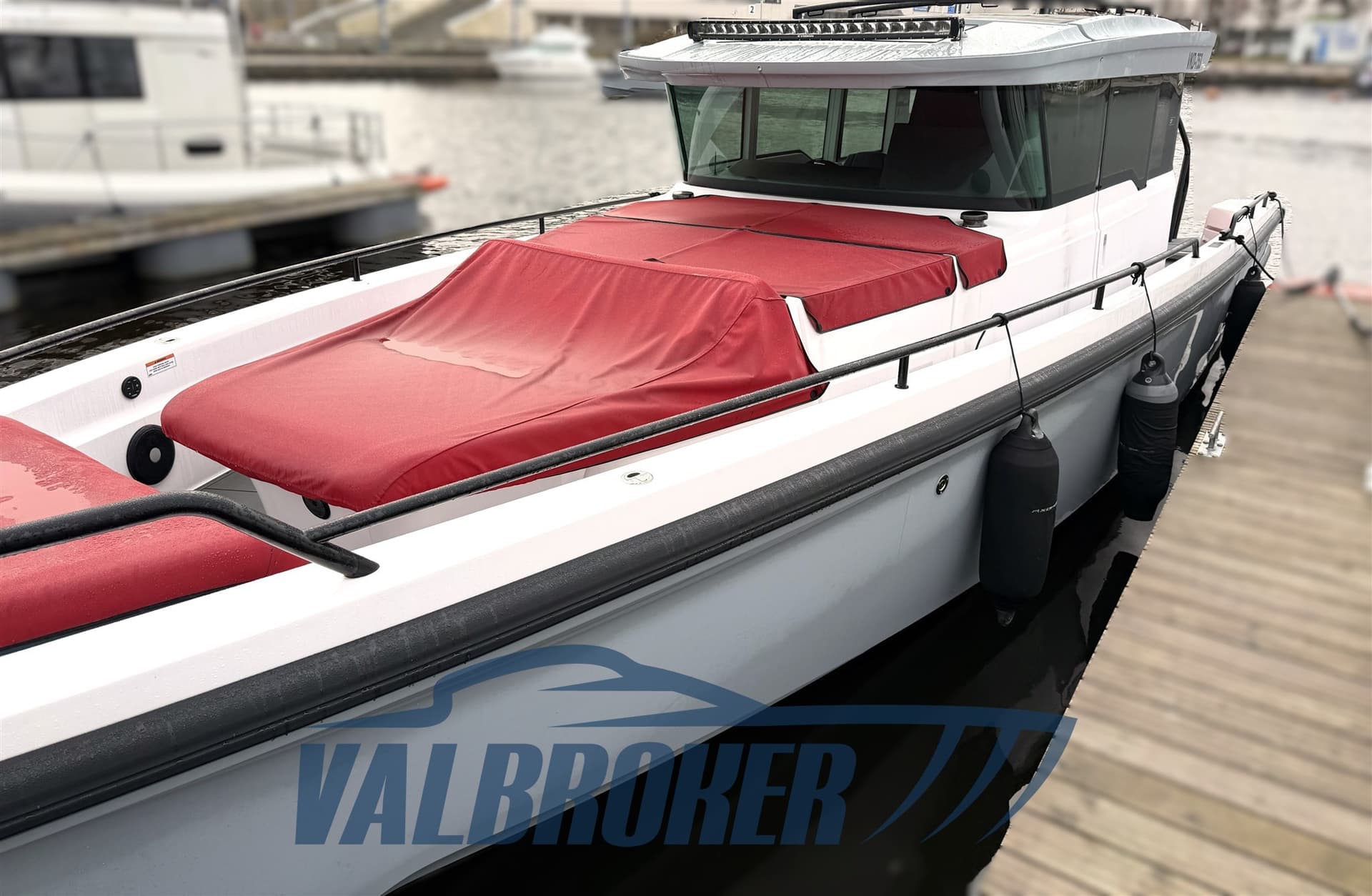 Axopar 37 Xc Cross Cabin usato - dettaglio 3