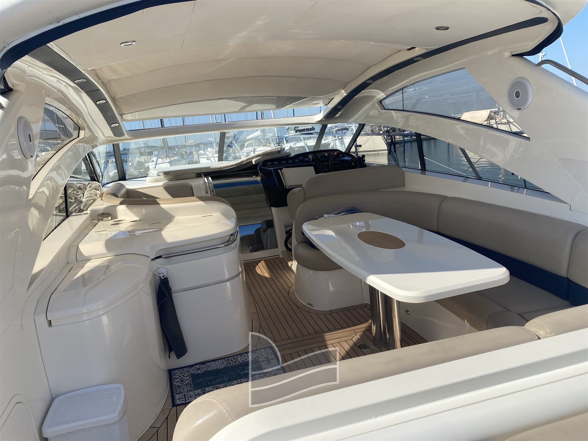 Princess Yachts V 48 usato - dettaglio 3